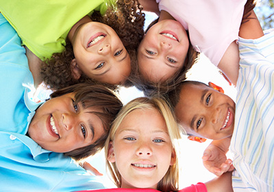 Kinder im Kreis Kinder Kreis